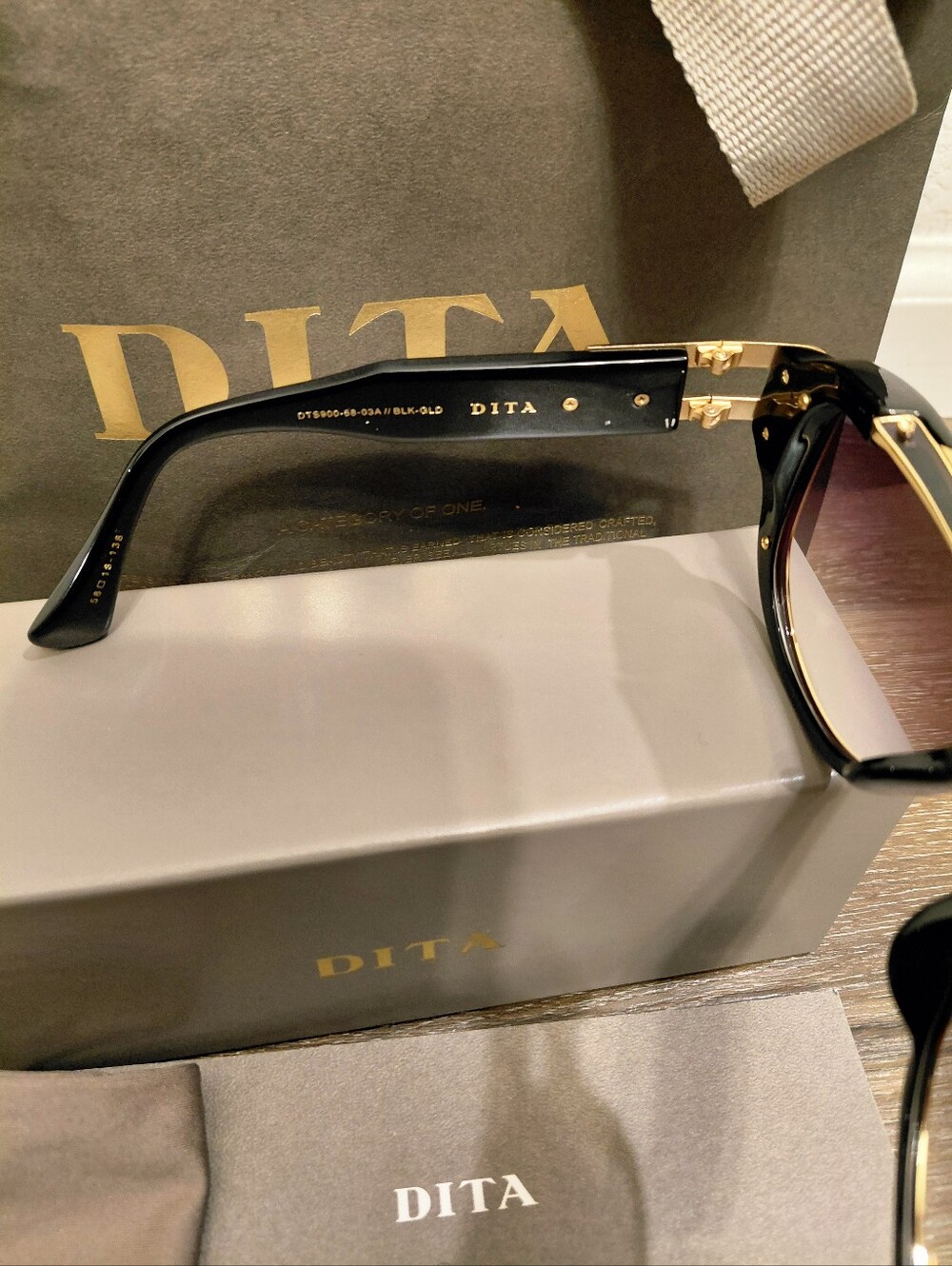 RARE DITA GRANDMASTER SIX Titanium Aviator Black/Gold Sunglasses DTS 900 01A - Picture 7 of 15